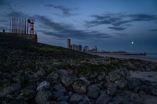 Pleine lune au-dessus du boulevard de Vlissingen