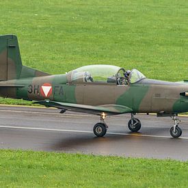 Pilatus PC-7 van de Oostenrijkse luchtmacht. van Jaap van den Berg