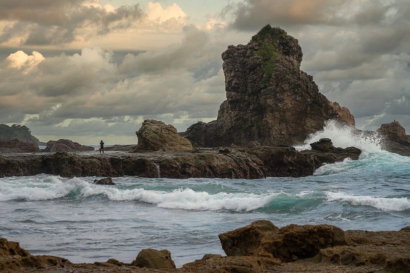 The wild sea at Watu Lumbung beach in Central Java by Anges van der Logt