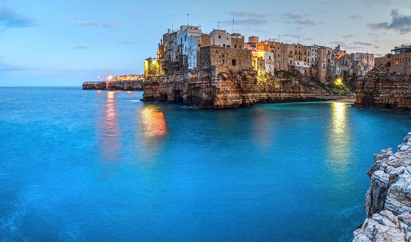 Vue du soir de Polignano A Mare par Yevgen Belich