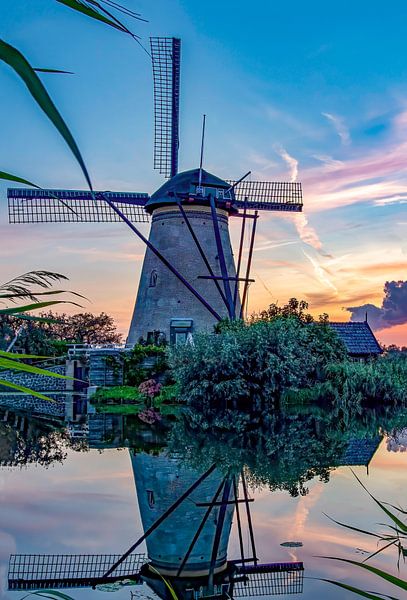 Mill children's dike during sunset by Marjolein van Middelkoop