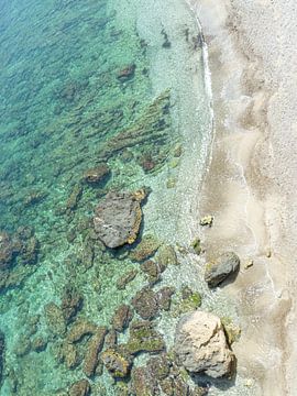 Siciliaans strand van boven - Natuurfoto Art Print - Drone fotografie van Dagmar Pels