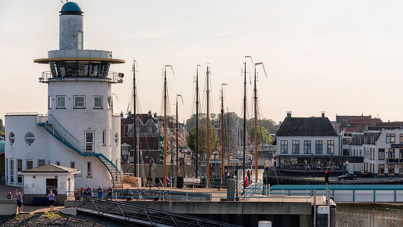 Toren maritieme verkeersleiding Harlingen van Roel Ovinge