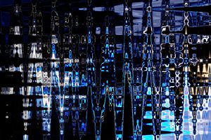 Serie Glas Distort 2 van Alice Berkien-van Mil