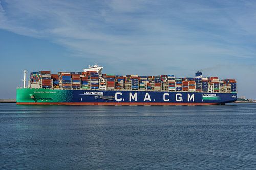 CMA CGM-Containerschiff "Trocadero". von Jaap van den Berg