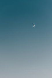 Sunset moon by Elise van Gils