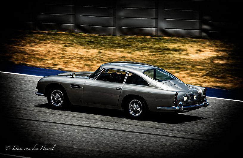 James bond car by Liam Van den heuvel