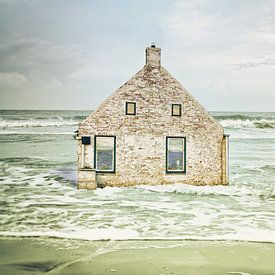 Cottage on the beach by marleen brauers