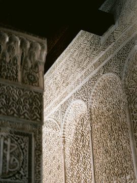 Ambacht in Marokko | decoratief houtsnijwerk | reisfotografie van Studio Rood