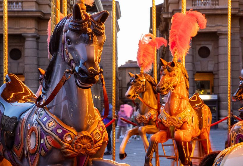 Draaimolen van Piazza delle Repubblica  Florence van Ton Tolboom