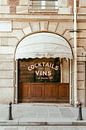 Wijn bar op Place Dolphine Paris - Fotoprint vintage cafe van sonja koning thumbnail