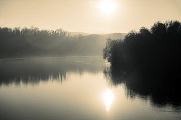 Coucher de soleil sur le lac sur Dieter Walther