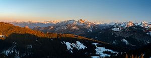Sonnenuntergangsstimmung über den Allgäuer Alpen