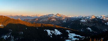 Zonsondergang over de Allgäuer Alpen van Leo Schindzielorz