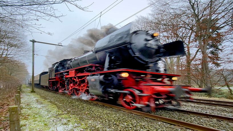 Steam train in Arnhem by Eric de Haan