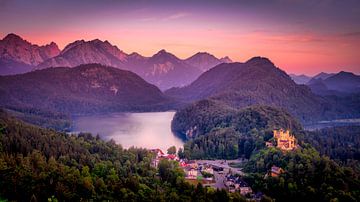 Vue sur l'Alpsee et le château de Hohenschwangau sur Dennis Donders