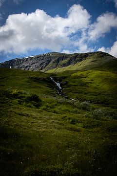 vue sur les montagnes sur Sebastian Stef