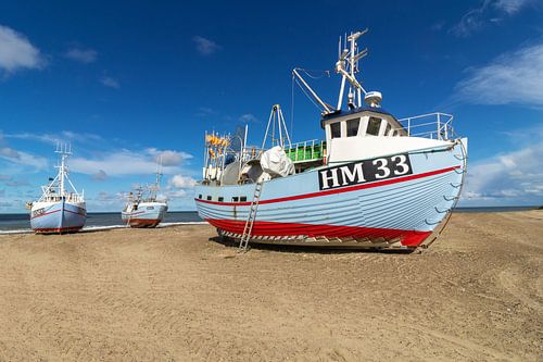 Vissersboten op het strand
