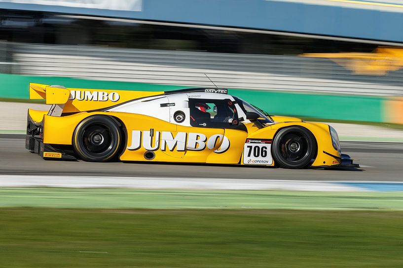 LMP3 racecar  by Menno Schaefer