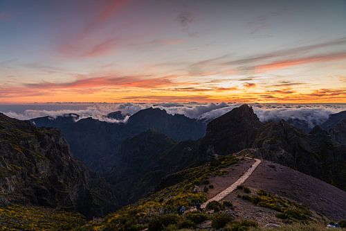 Zonsondergang op de Pico do Areeiro Madeira