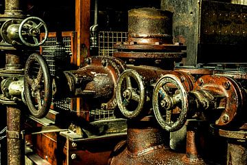 Valves by Dieter Walther