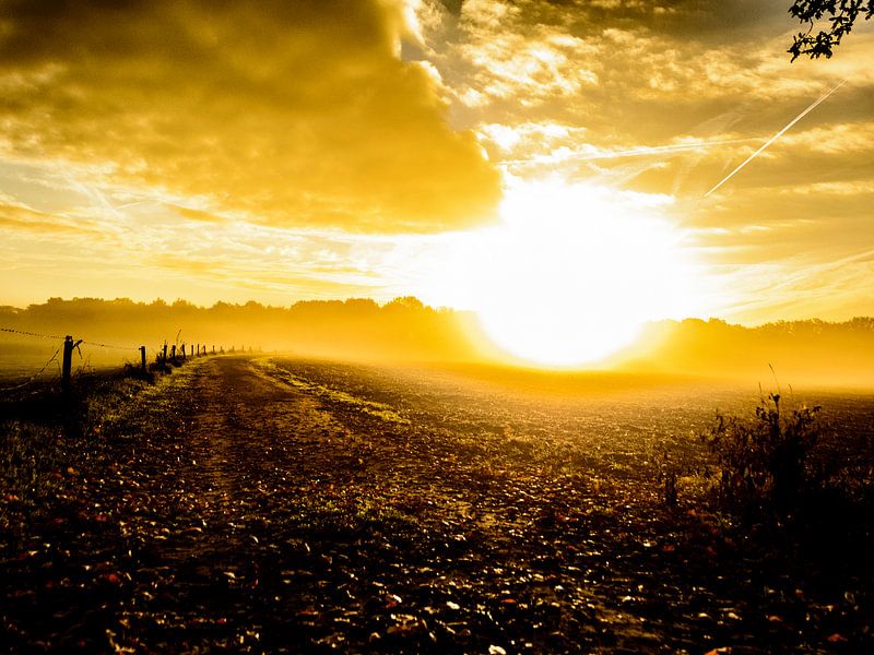 Sunrise on the country by Danny de Jong
