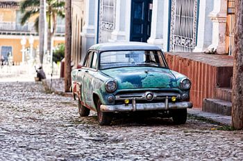 vintage car in Cuba