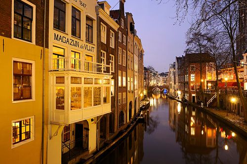 Oudegracht seen from the Gaardbrug in Utrecht (2)