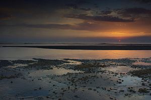 Sonnenuntergang am Strand von Hollum von Petra Vastenburg