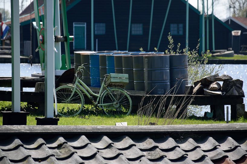 The green bike by Frank's Awesome Travels