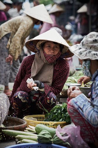 woman on vietnames market