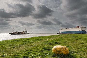 Baggerschiff im Aussenhafen van Rolf Pötsch