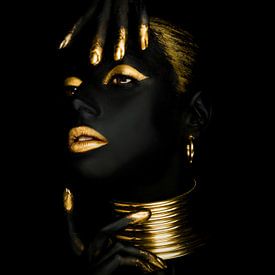 Golden Girl, black beauty by Werner van Beusekom