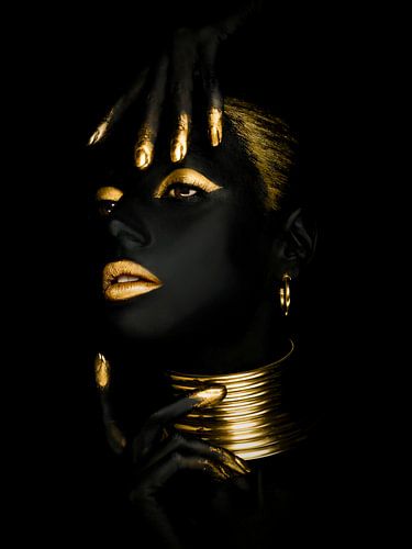 Golden Girl, black beauty