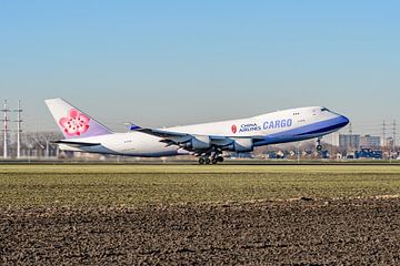 Take-off China Airlines Cargo Boeing 747-400F. van Jaap van den Berg