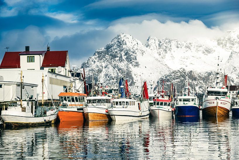 Fishing boats in Henningsvaer in winter in the Lofoten in Norway by Sjoerd van der Wal Photography