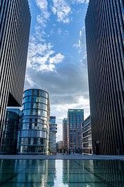 Moderne Architektur im Medienhafen Düsseldorf von Your Happy Life