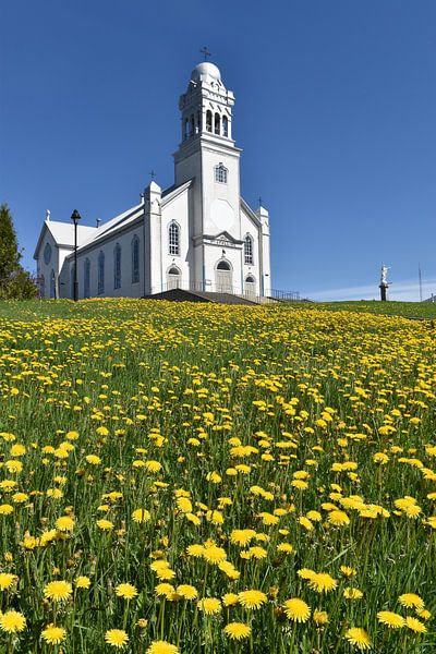 Die Dorfkirche im Sommer von Claude Laprise