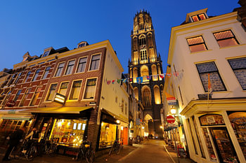 Vismarkt, Servetstraat met Dom, Lichte Gaard in Utrecht