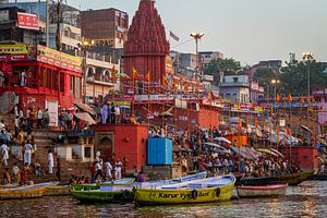 Die Ghats von Varanasi am Ganges