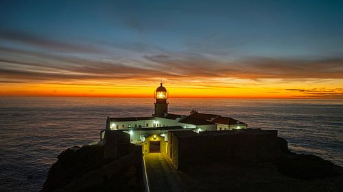 Zonsondergang bij de vuurtoren Cabo de São Vicente bij nacht – Sagres Portugal