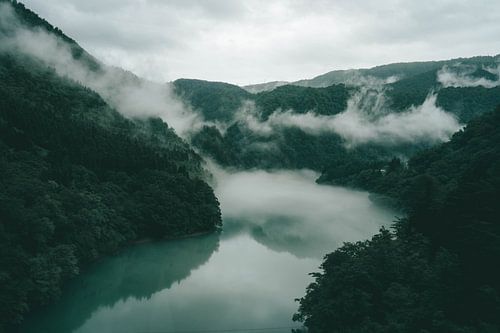 Mysterious clouds in the Japanese Alps