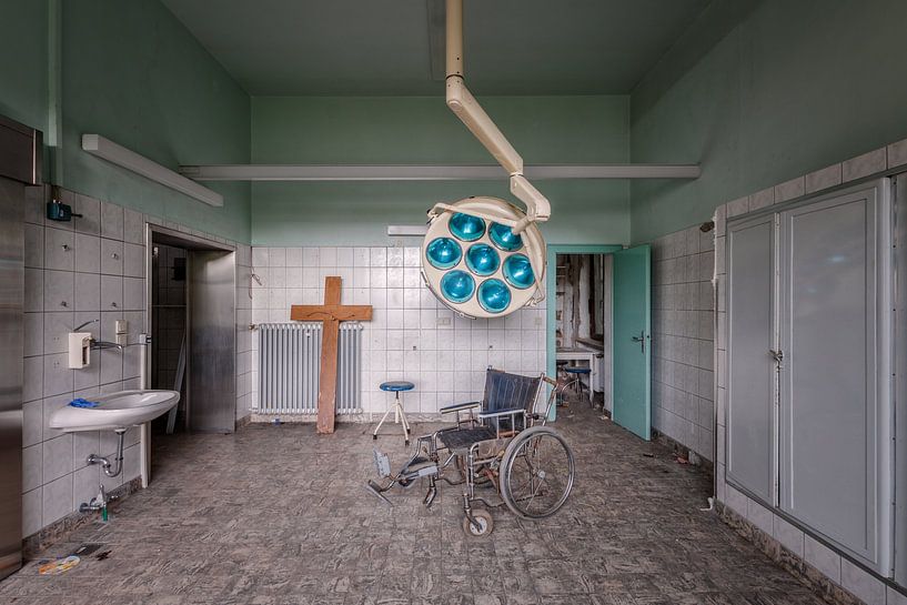Lost Place - verlassene Krankenhaus / Hospital von Gentleman of Decay