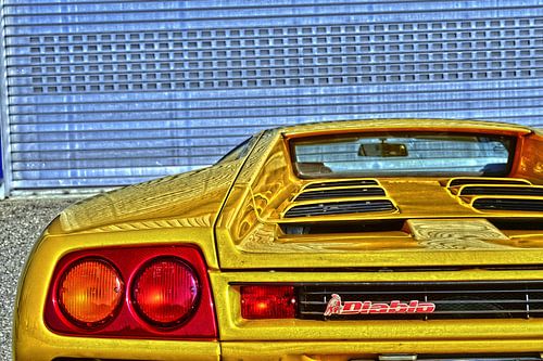 Italienische Sportwagen Ikone Diablo ART 1.0