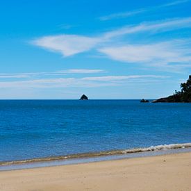 Ellis Beach with Views of Double Island & Double Reef by Be More Outdoor