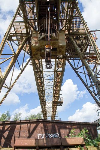 Hoist tower