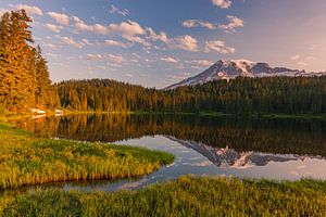 Sonnenaufgang am Mount Rainier