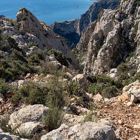 Felsige Landschaft der Mittelmeerküste von Adriana Mueller