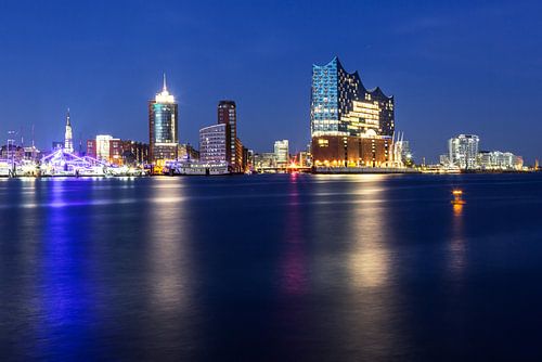 Hamburg skyline at the blue hour