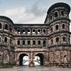 De Romeinse poort van Trier | Porta Nigra | Duitsland van Laura Dijkslag